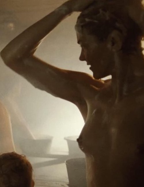 Анна Уколова